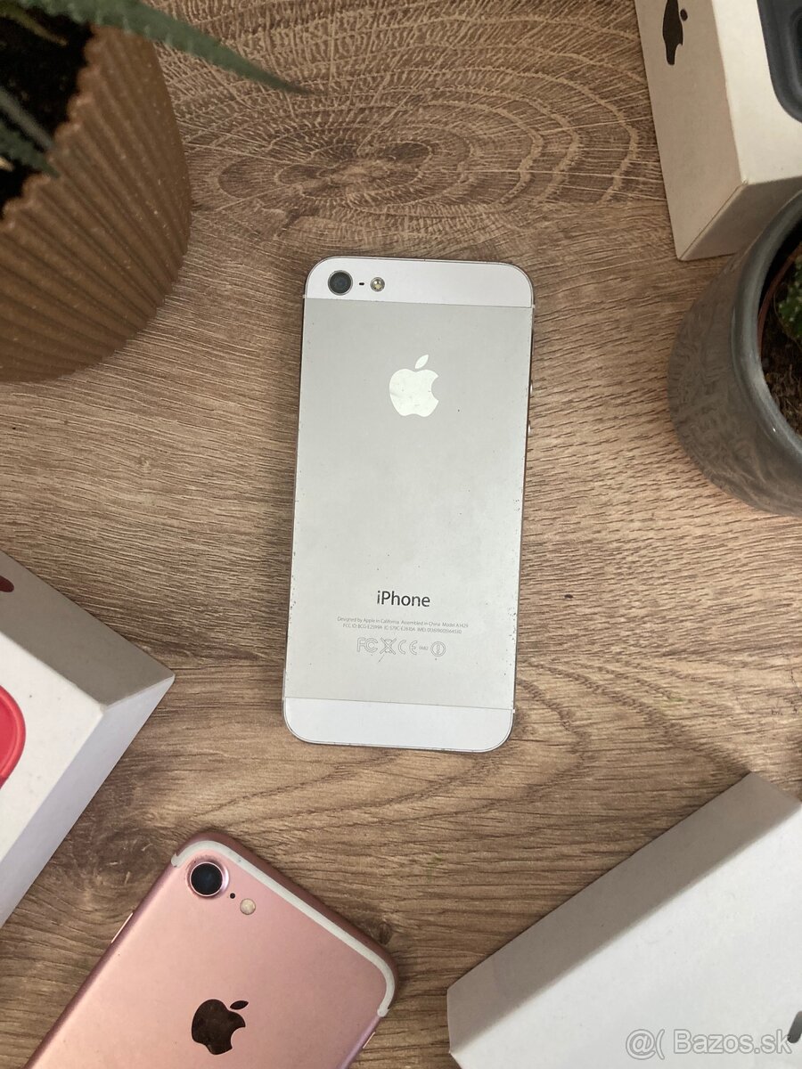 iPhone 5 – 32 GB, plne funkčný – 40 €