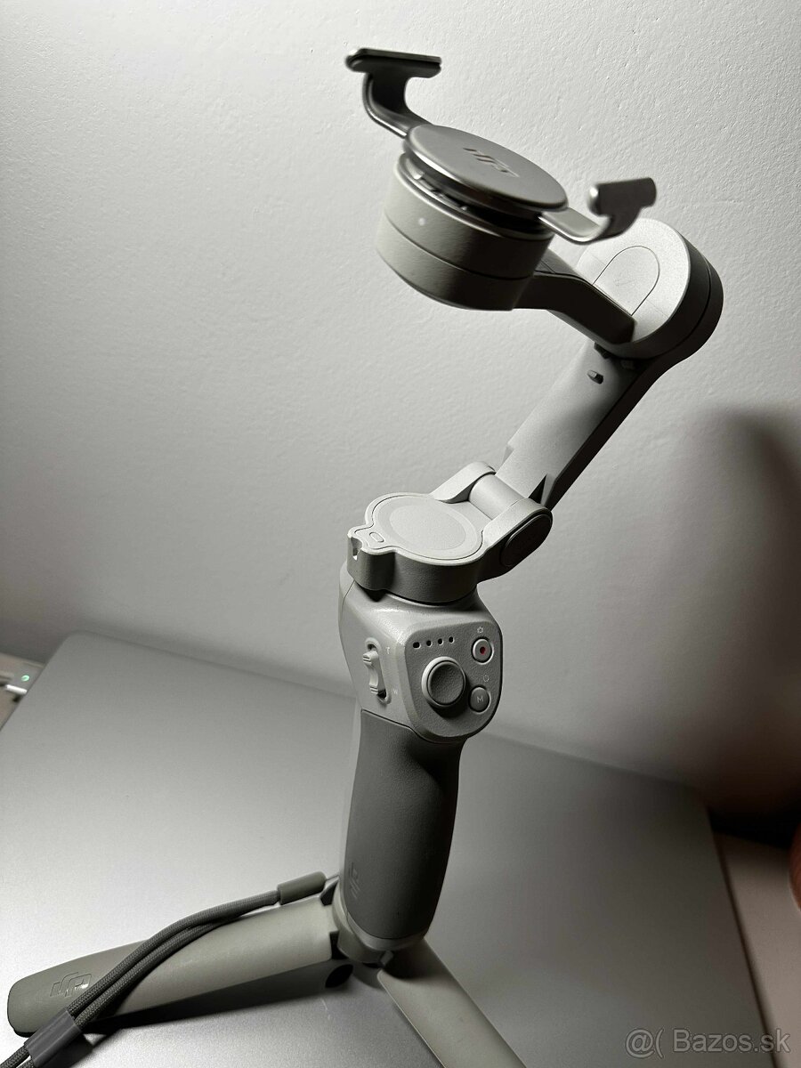 DJI Osmo Mobile 4 (OM4)