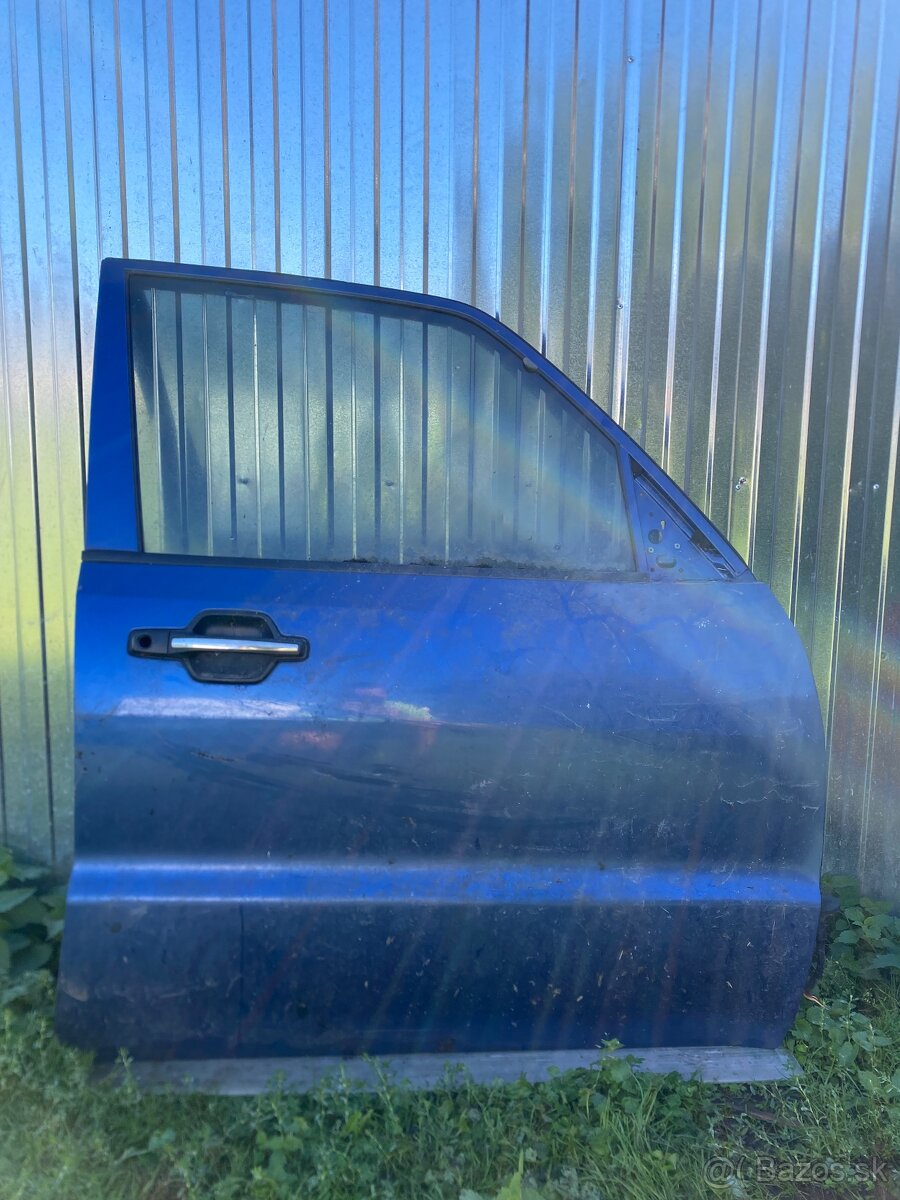 Mitsubishi Pajero III predne prave dvere