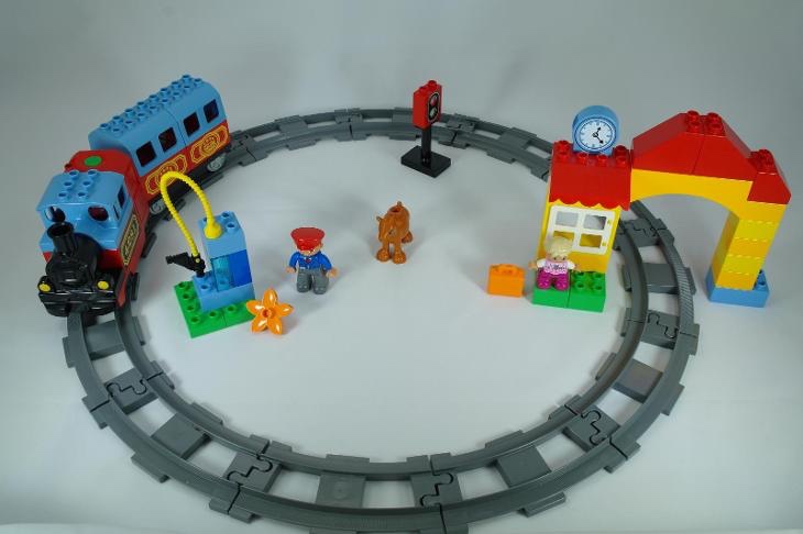 Lego duplo vlacik a kolajnice