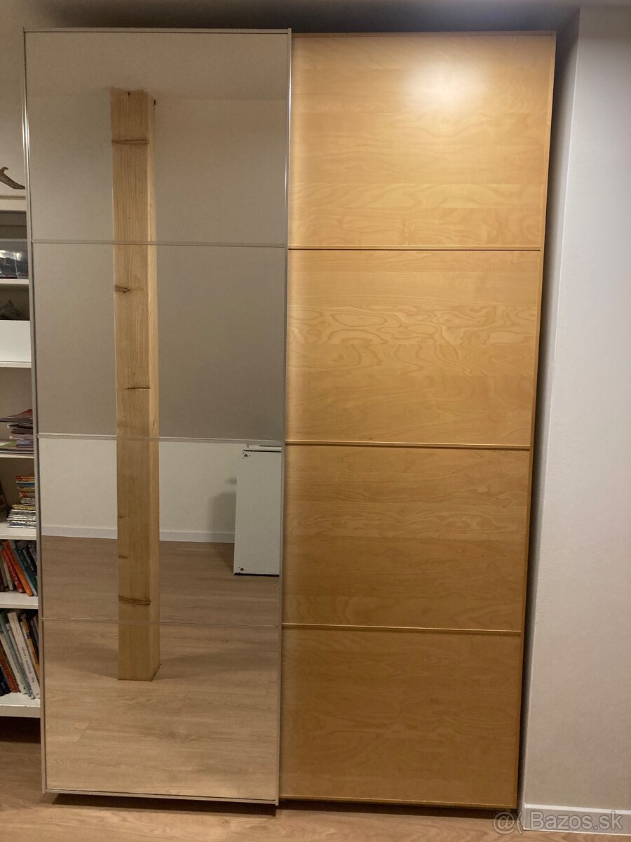 Pár posuvných dverí na skriňu PAX Ikea, 150x236cm