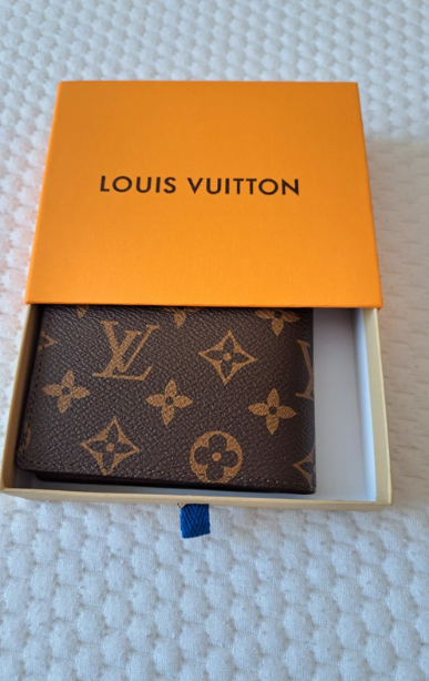 Nová Louis vuitton peňaženka
