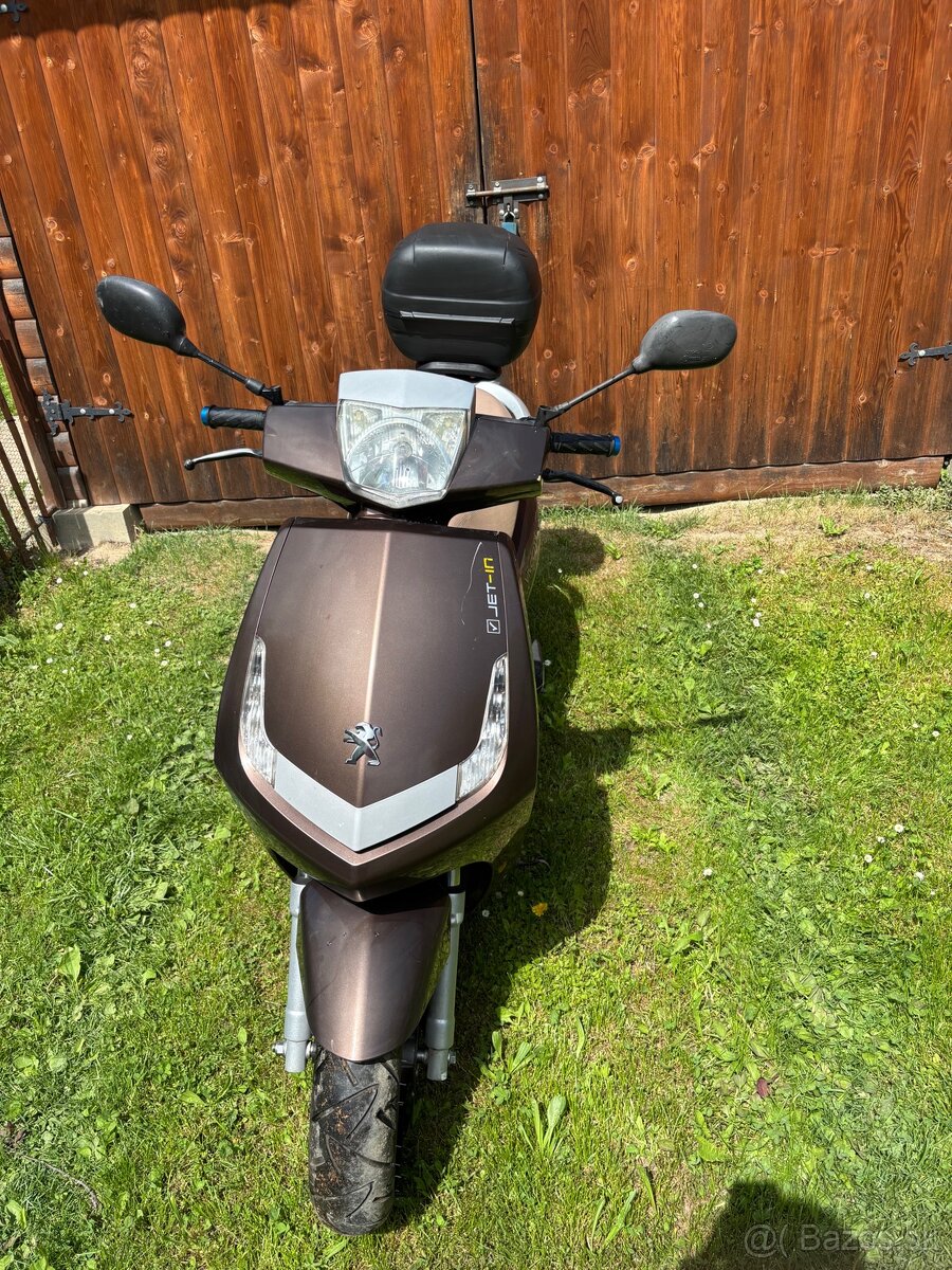Skúter Peugeot 125