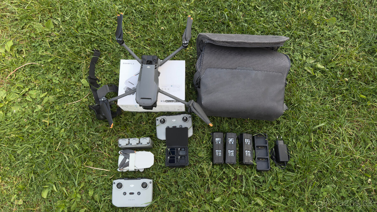 DJI Mavic 3 Fly More Combo + DJI MINI 2