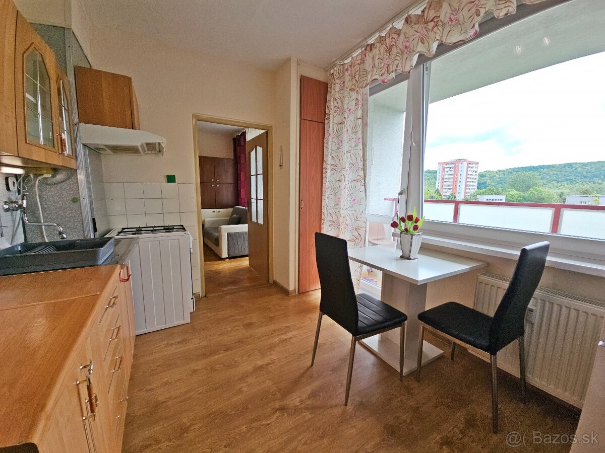 1 izbový byt 43m2, 2x loggia, prenájom, Levočská, KE