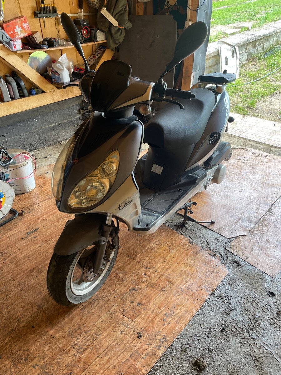Garelli 125 skúter