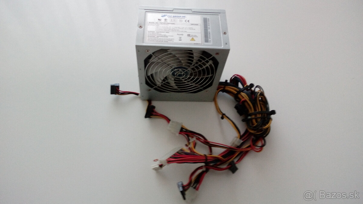 Predám napájací zdroj PC ATX.
