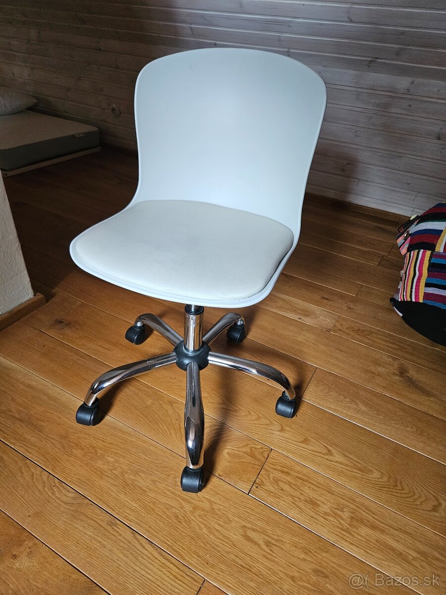 Stolička k psacímu stolu polohovací