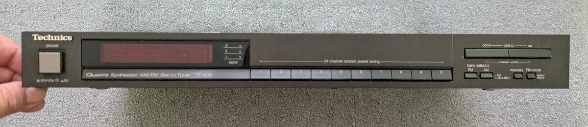 TECHNICS ST-600