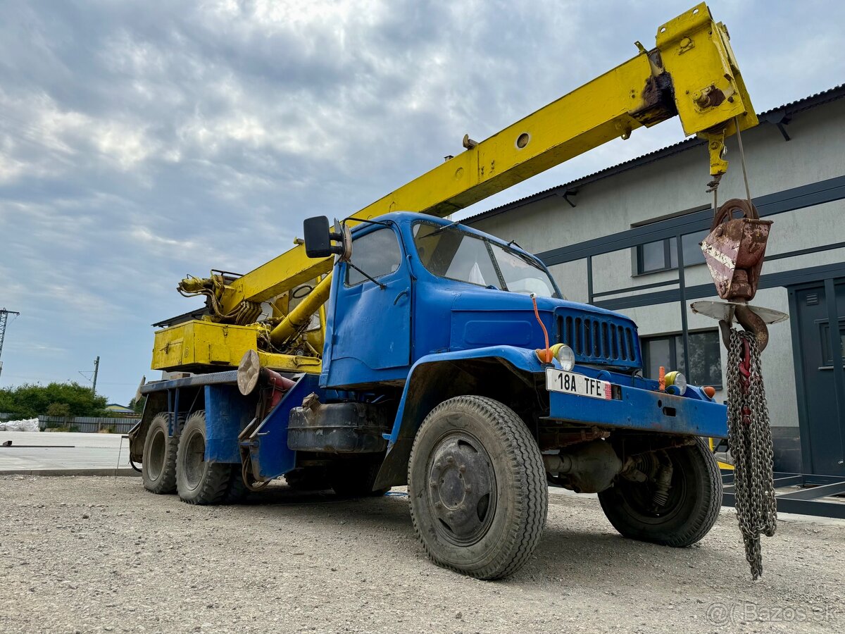 Zeriav PRAGA V3S AD80