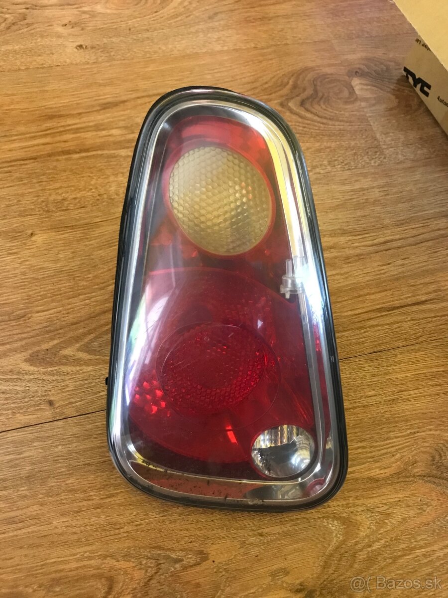 Ľavé zadné svetlo na minicooper