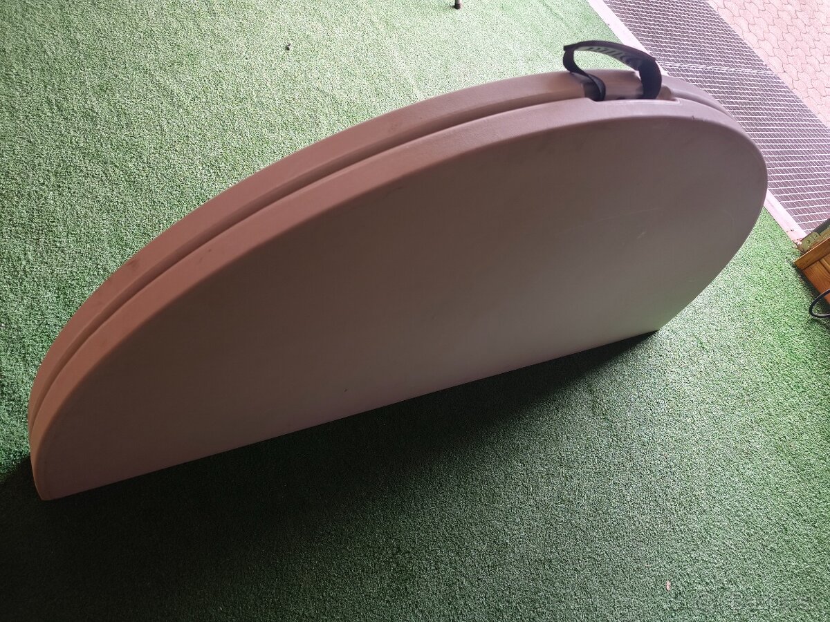 Okruhle stoly 150cm