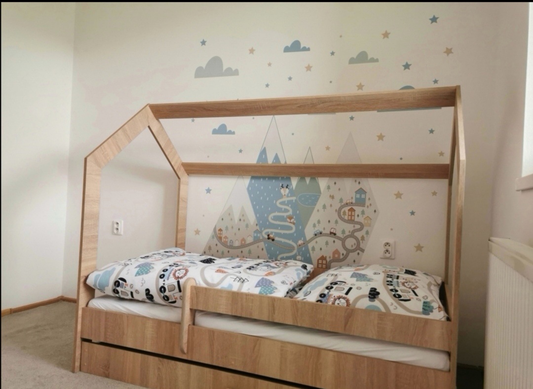 Domčeková posteľ 160 x 80 cm so zásuvkou
