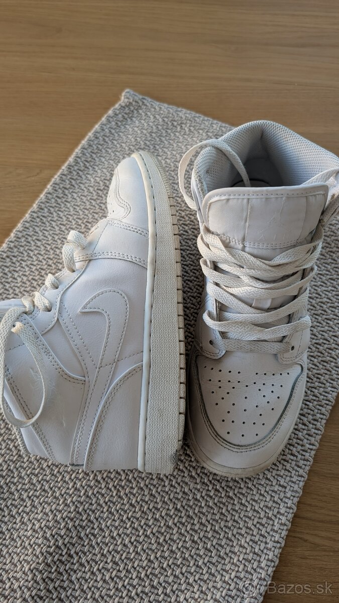 Air Jordan 1