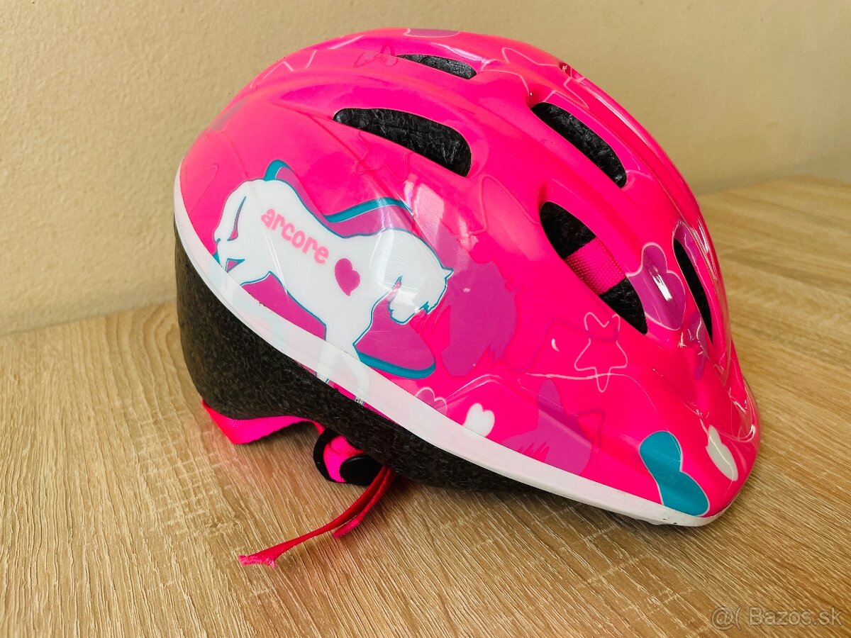 Dievčenská cyklistická prilba