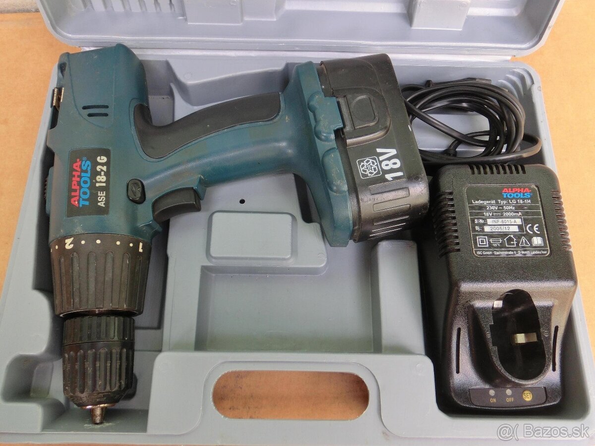 Aku vŕtačka a skrutkovač