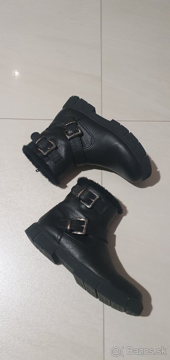 Zimné čižmy F&F, č. 34