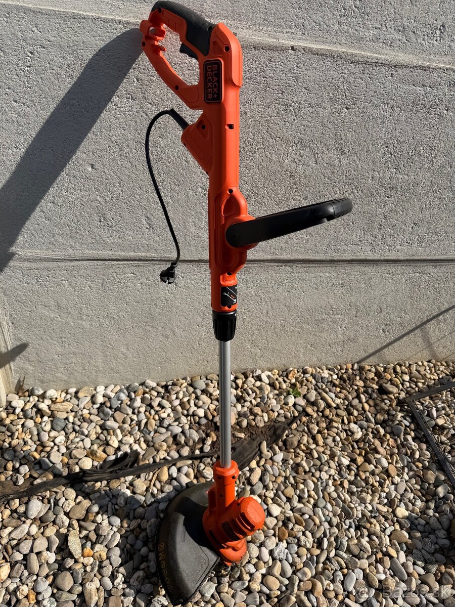 Strunová kosačka elektrická Black + Decker