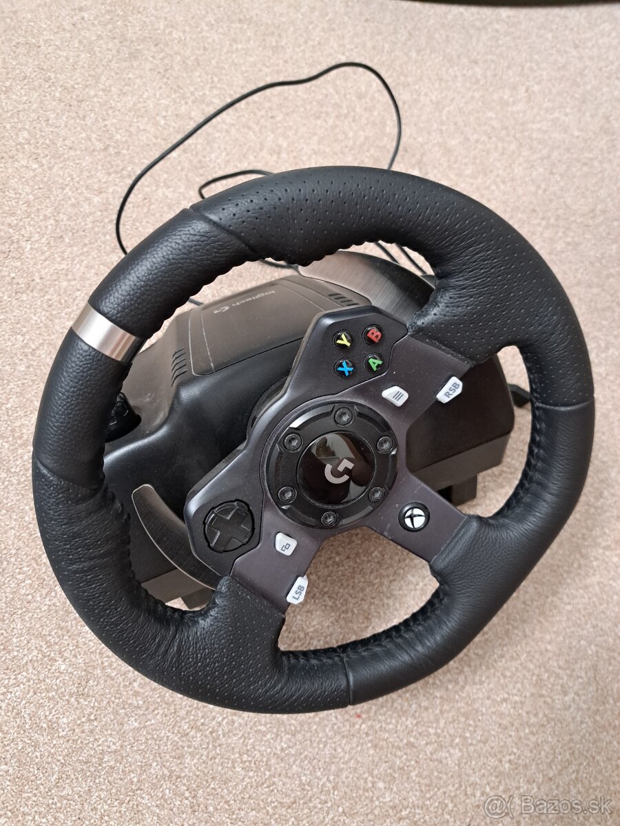 Logitech volant, pedále, ručná paka