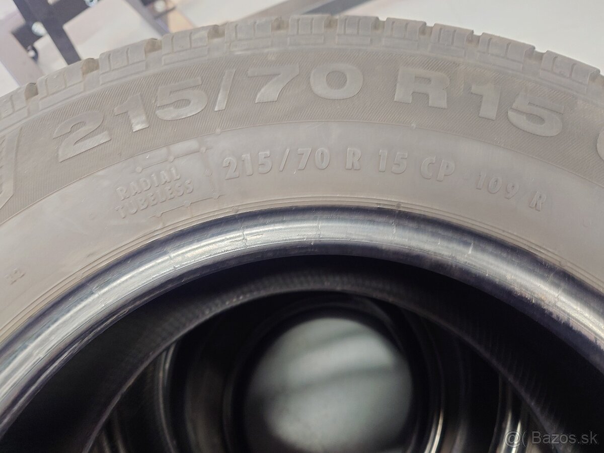 215/70 R15 c