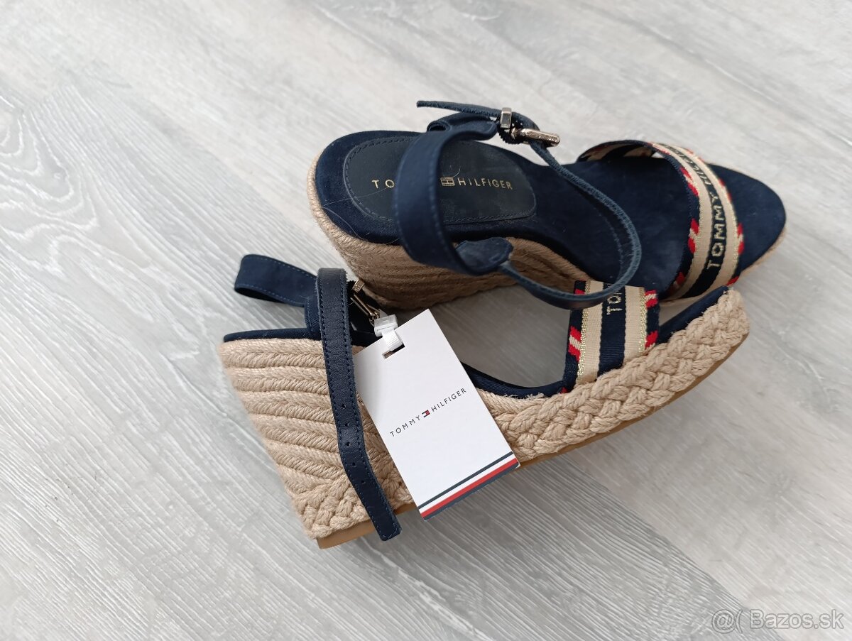 Nové dámske sandále TOMMY HILFIGER -veľ. 41