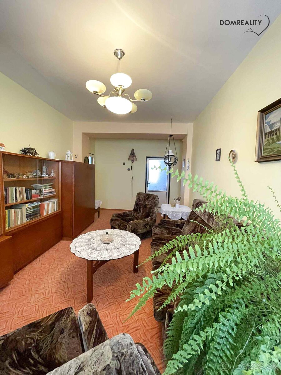 Na predaj 3 izbový byt s balkónom v zateplenom bytovom dome