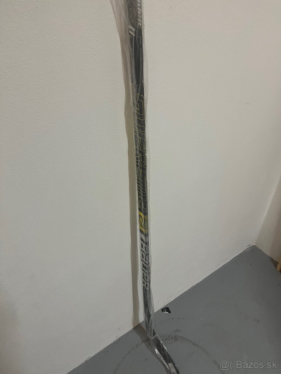Hokejka Bauer Supreme 2S PRO nová