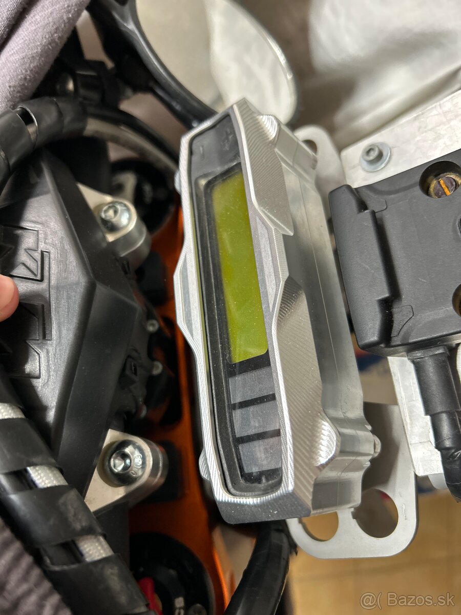 Ktm exc cnc chránič tachometra 2016-23’