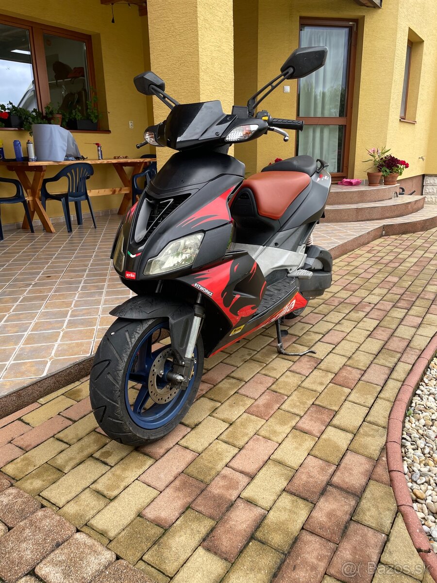 Aprilia sr50