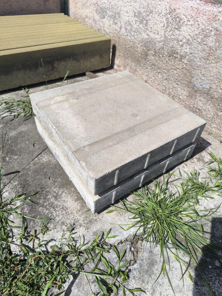 betonové kocky 50x50x10