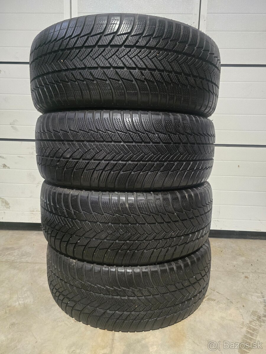 Zimné Pneu Bridgestone Blizzak LM001 255/55 R19