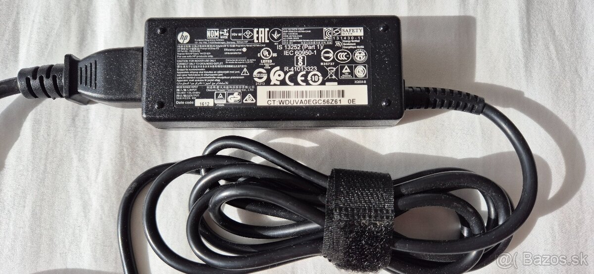 Originálna nabíjačka adaptér HP 740015-002 45W 2,31A 19,5V 4