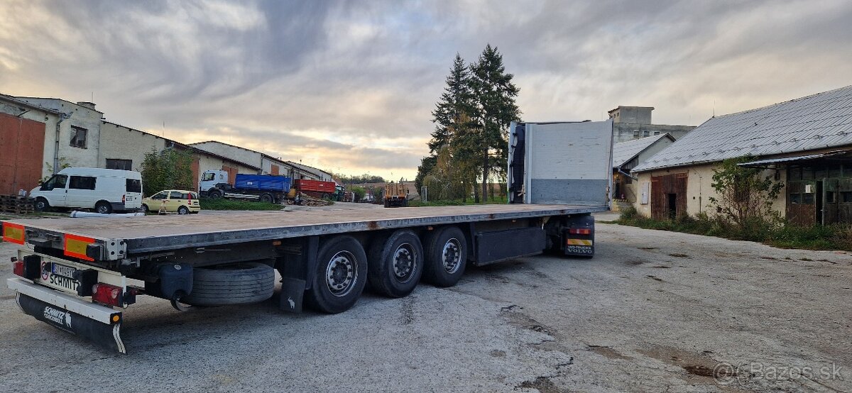 Predam naves SCHMITZ PLATO