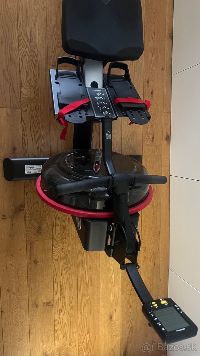 Veslovací trenažér Life Fitness Row GX