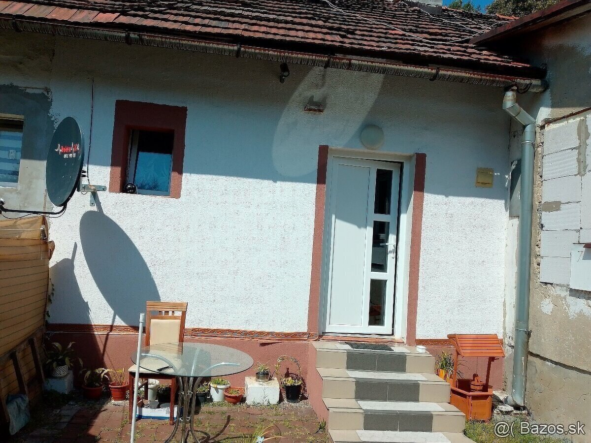 1 izbový rodinný dom - Handlová