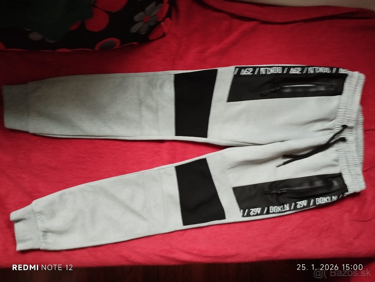 Chlapčenské sivé tepláky