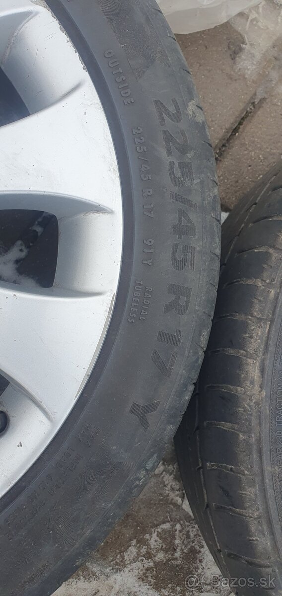 Elektroni škoda r 17