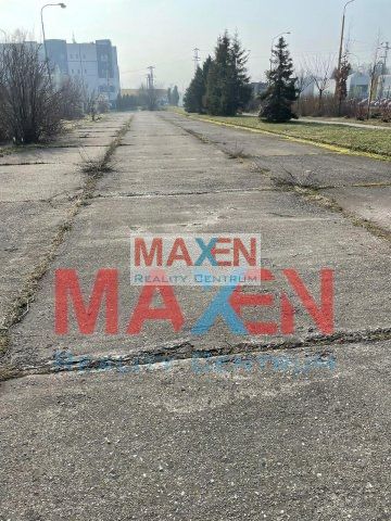 Prenájom: MAXEN Reality Centrum, Pozemok-spevnená plocha pri
