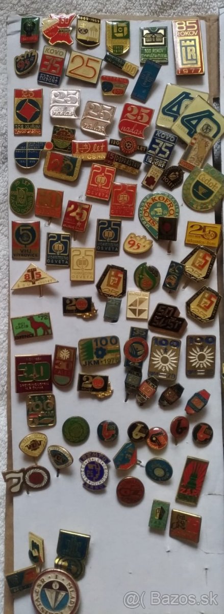 staré zbierky odznakov