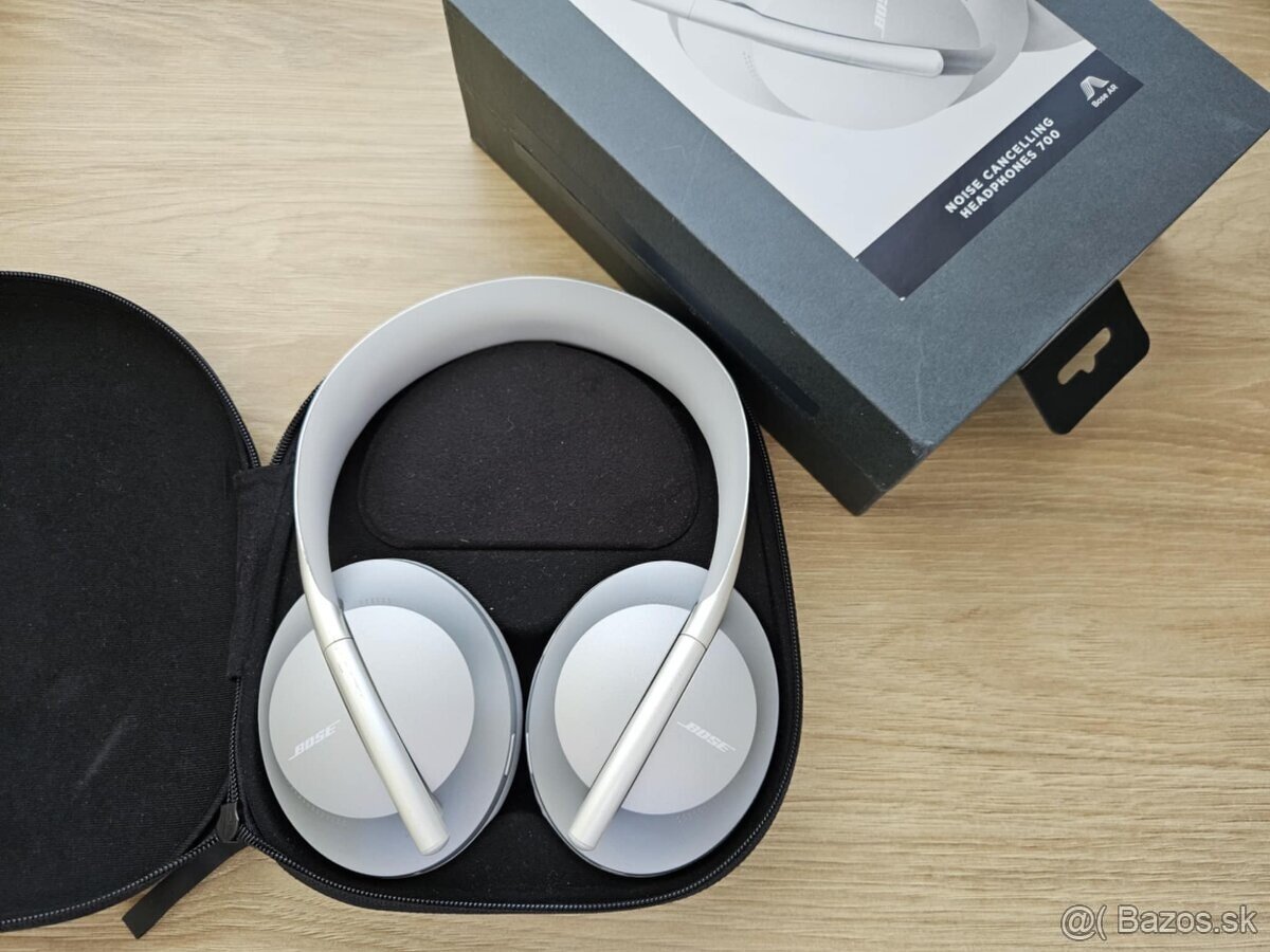 Bose Noise Cancelling Headphones 700, strieborne