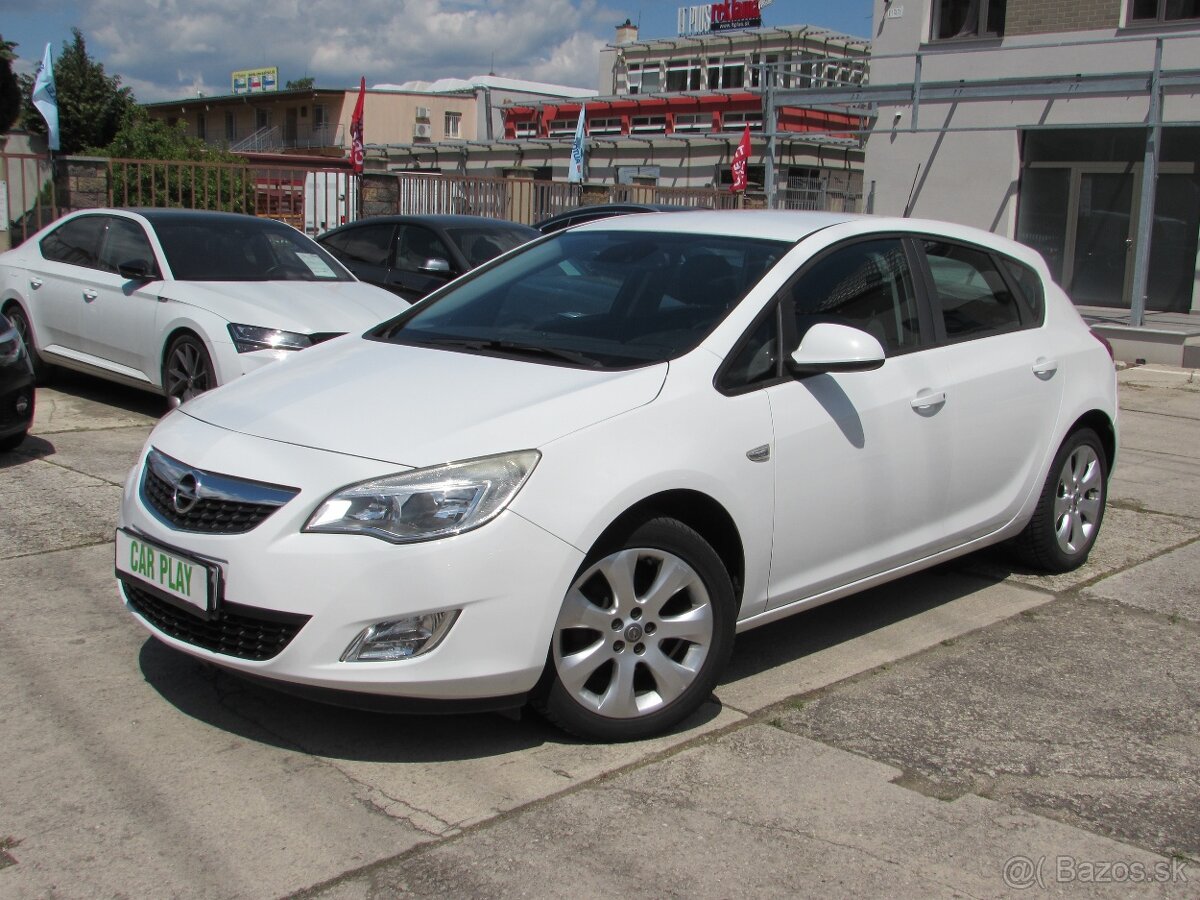 Opel Astra 1.4 ecoFLEX Enjoy - splátka od 99eur