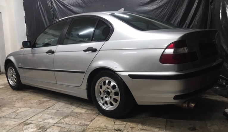 BMW e46 - Rozpredám na diely