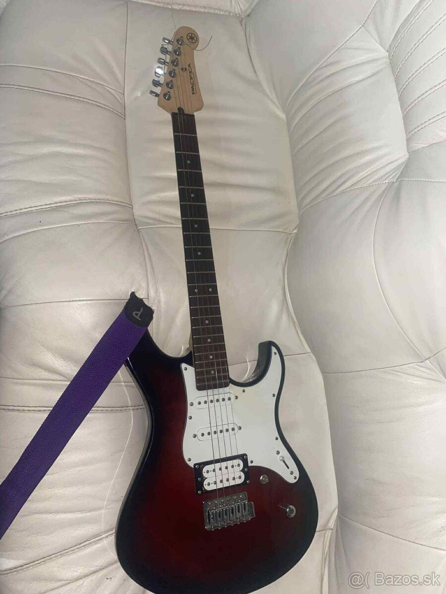 Yamaha pacifica 112