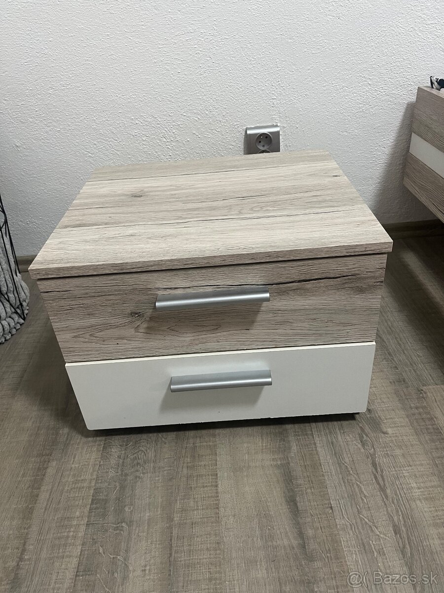 2x nočný stolík