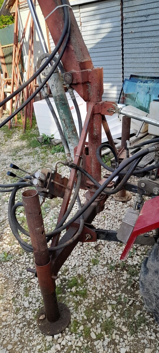 Hydraulická ruka domácej výroby