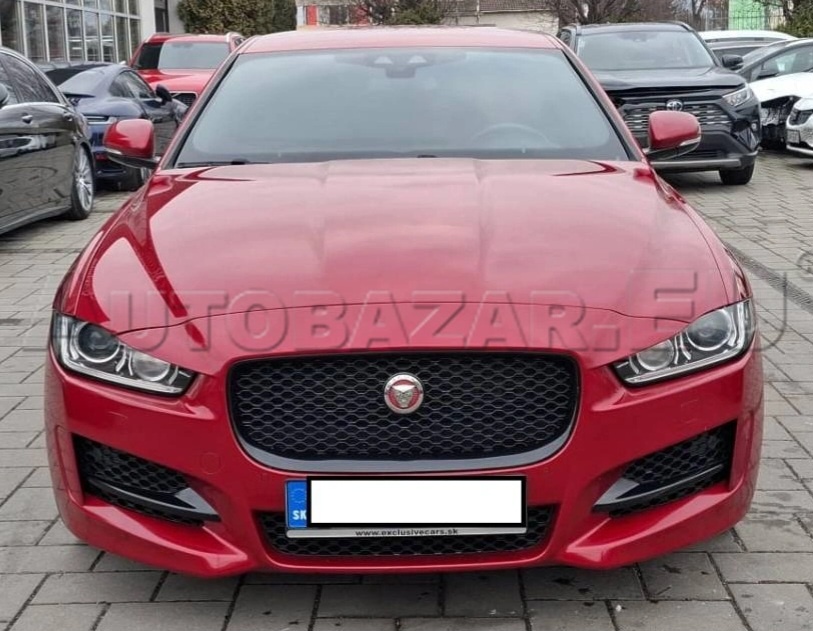 Jaguar xe r-sport