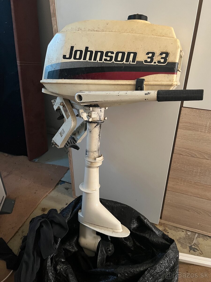 lodny motor Johnson 3.3