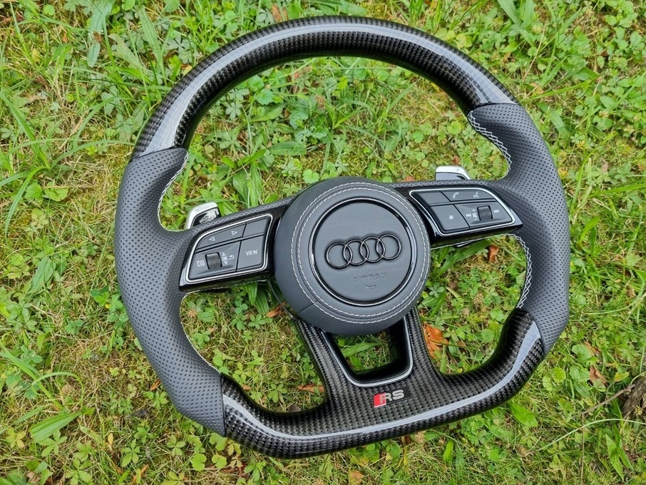 AUDI VOLANT KARBONOVY ZKOSENY s airbagom a RS padlami