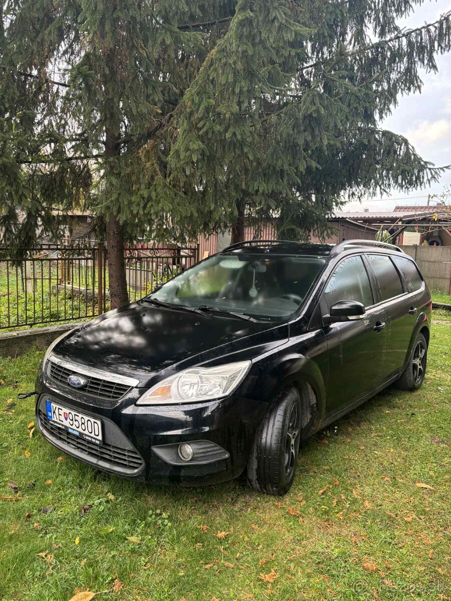 Ford Focus 1,6 benzín
