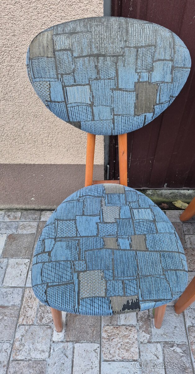 Jedálenské stoličky